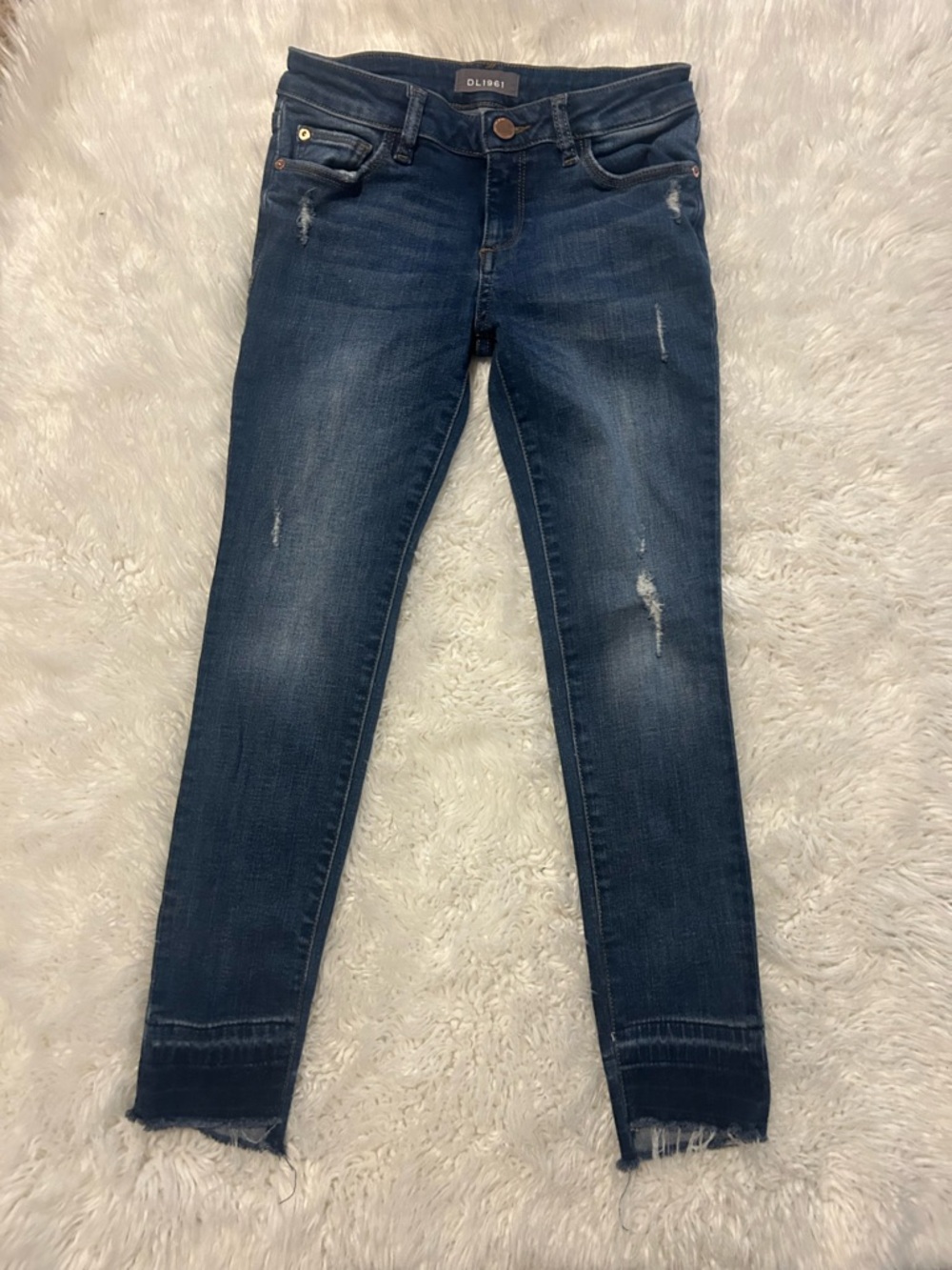 DL1961 Girls Sz 8 Chloe Preston Wash Dark Blue Distressed Frayed Skinny Jeans